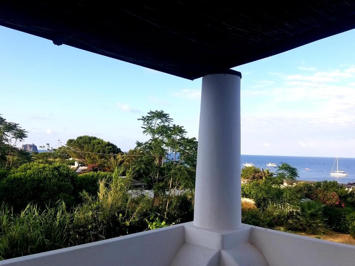The Lighthouse Room สตรอมโบลี ภายนอก รูปภาพ