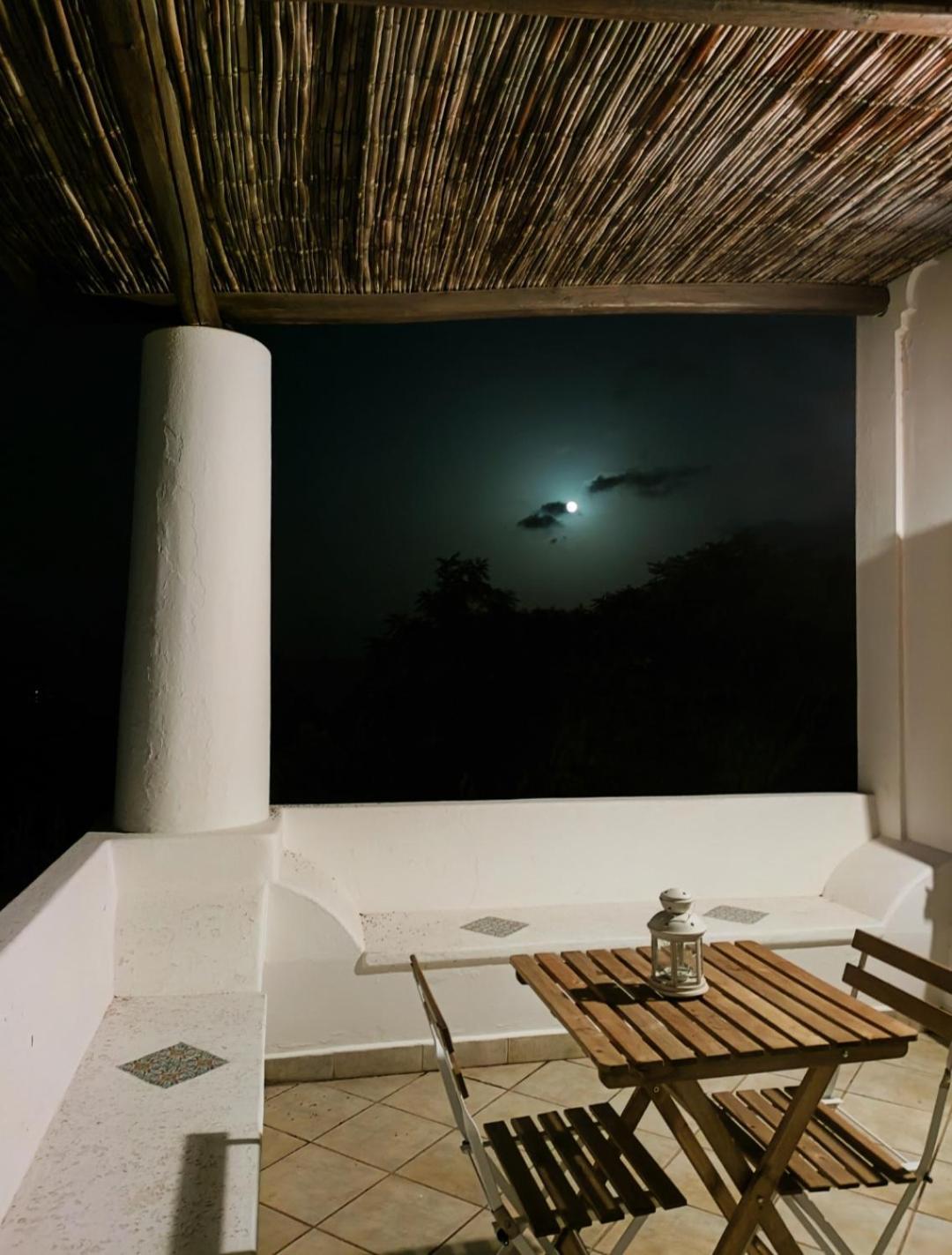 The Lighthouse Room สตรอมโบลี ห้อง รูปภาพ